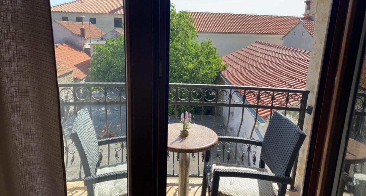 Apartments Cvita Бибинє Екстер'єр фото