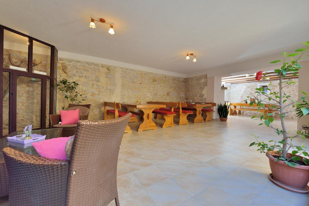 Apartments Cvita Бибинє Екстер'єр фото