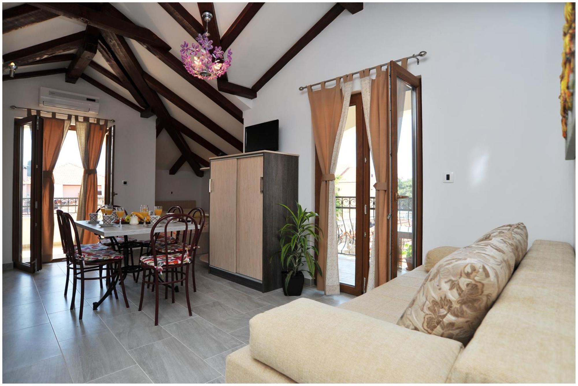 Apartments Cvita Бибинє Екстер'єр фото